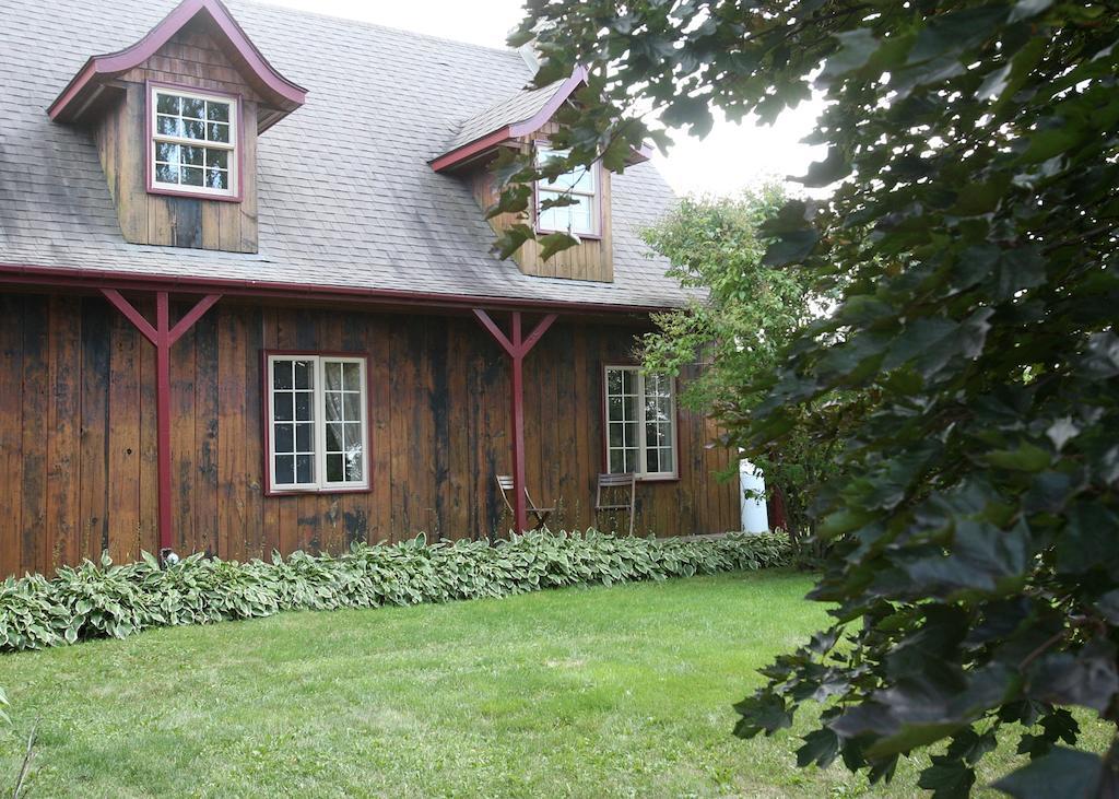 Eden Sur Terre Bed & Breakfast Marieville Luaran gambar