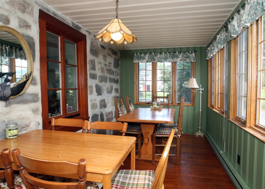 Eden Sur Terre Bed & Breakfast Marieville Luaran gambar